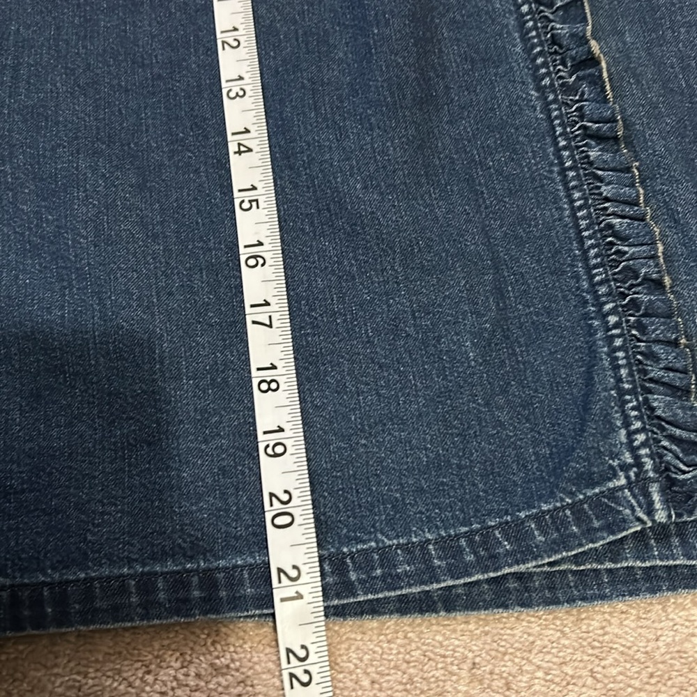Liz Claiborne wrap denim skirt size 14, knee length - Picture 7 of 9